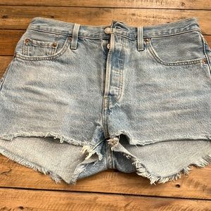 Levis 501 jean shorts waist 29 women